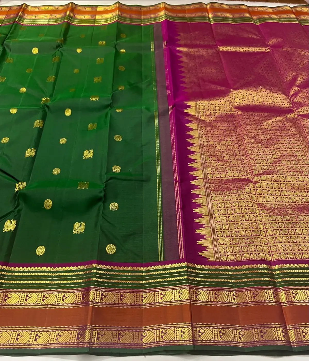 Vintage Bottle Green And Pink Kanchipuram Pure Silk Saree With Gap Border Pks027 4
